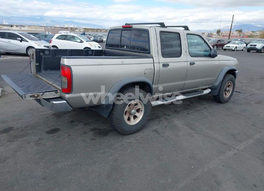 Photo 4 of 2000 Nissan Frontier SE-V6/XE-V6 (VIN 1N6ED27T2YC380634)
