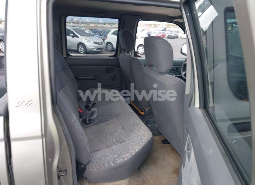 Photo 8 of 2000 Nissan Frontier SE-V6/XE-V6 (VIN 1N6ED27T2YC380634)