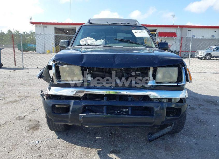 Photo 13 of 2000 Nissan Frontier SE-V6/XE-V6 (VIN 1N6ED27T2YC383940)