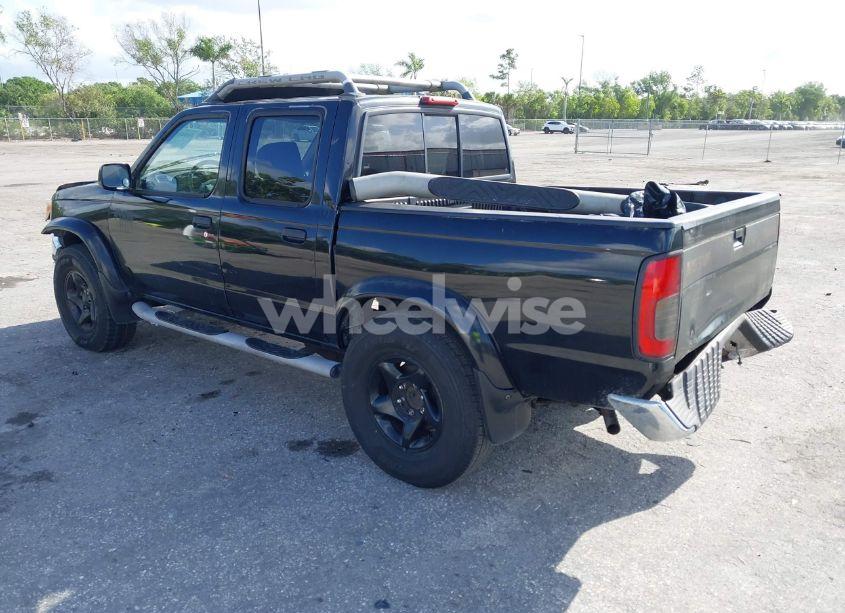 Photo 3 of 2000 Nissan Frontier SE-V6/XE-V6 (VIN 1N6ED27T2YC383940)