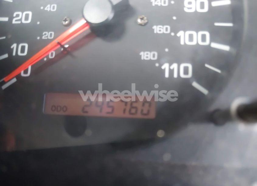 Photo 7 of 2001 Nissan Frontier XE-V6 (VIN 1N6ED27T31C322912)