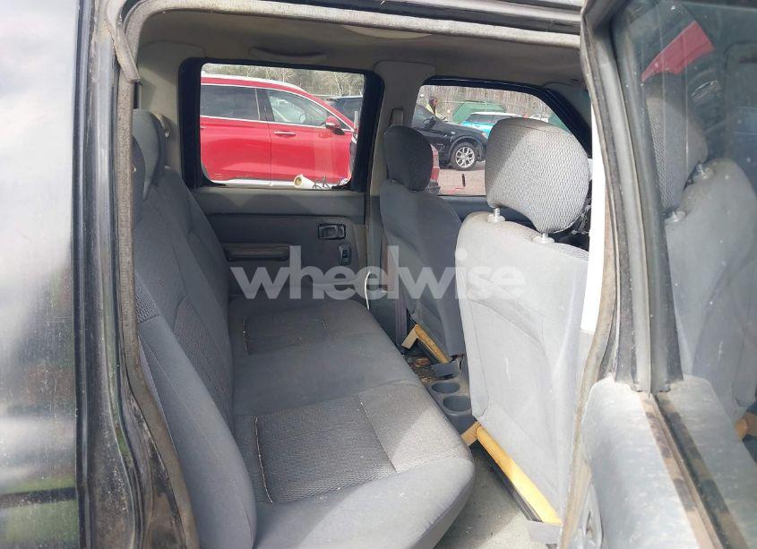 Photo 8 of 2001 Nissan Frontier XE-V6 (VIN 1N6ED27T31C322912)