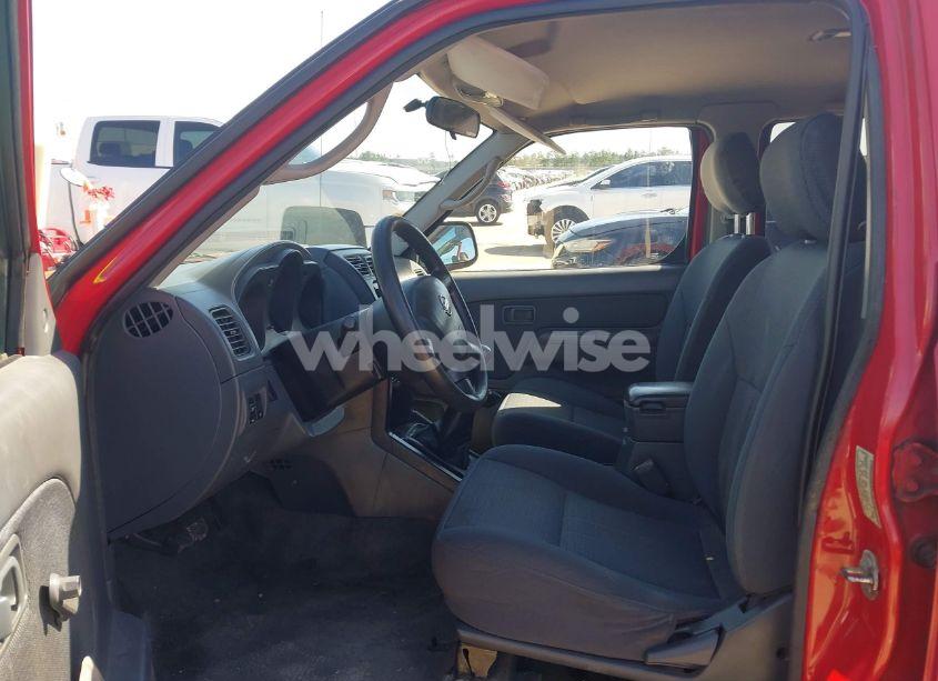 Photo 5 of 2002 Nissan Frontier XE-V6 (VIN 1N6ED27T32C362599)