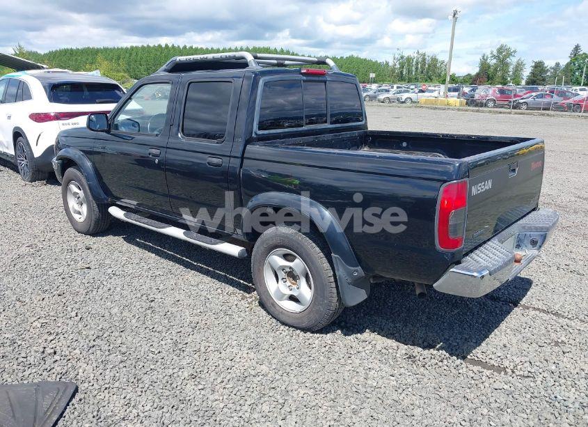 Photo 3 of 2000 Nissan Frontier SE-V6/XE-V6 (VIN 1N6ED27T3YC422325)