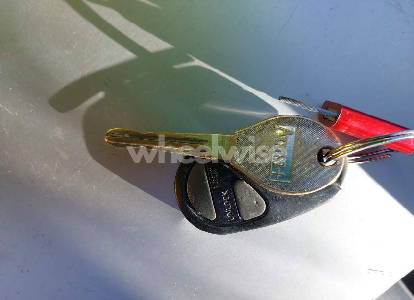 Photo 11 of 2001 Nissan Frontier XE-V6 (VIN 1N6ED27T41C319923)