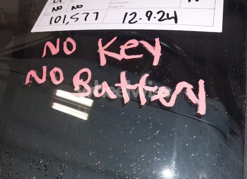 Photo 11 of 2001 Nissan Frontier SE-V6 (VIN 1N6ED27T41C392564)