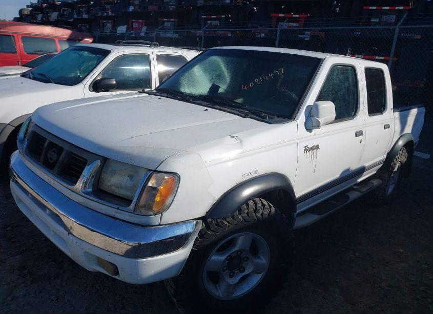 Photo 2 of 2000 Nissan Frontier SE-V6/XE-V6 (VIN 1N6ED27T4YC342242)