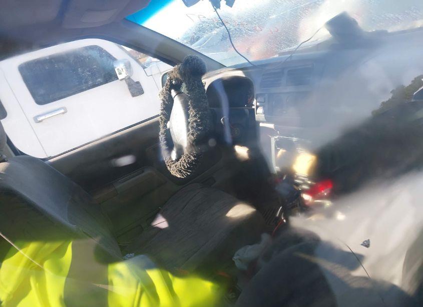 Photo 5 of 2000 Nissan Frontier SE-V6/XE-V6 (VIN 1N6ED27T4YC342242)