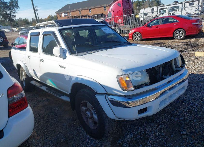 2000 Nissan Frontier SE-V6/XE-V6 (VIN 1N6ED27T4YC390033) main photo