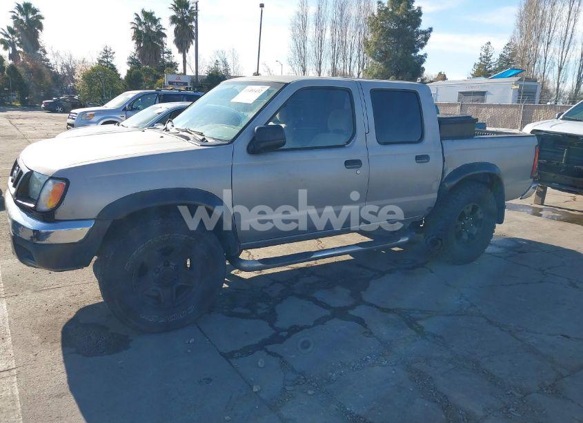 Photo 2 of 2000 Nissan Frontier SE-V6/XE-V6 (VIN 1N6ED27T5YC437442)