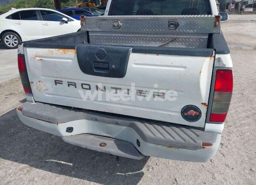 Photo 18 of 2001 Nissan Frontier SE-V6 (VIN 1N6ED27T61C324671)