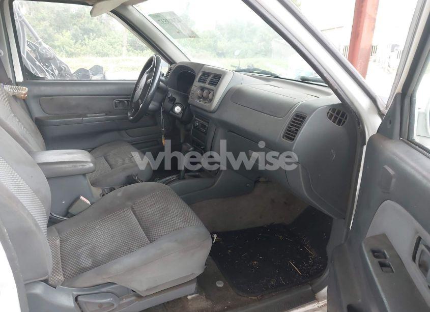 Photo 5 of 2001 Nissan Frontier SE-V6 (VIN 1N6ED27T61C324671)