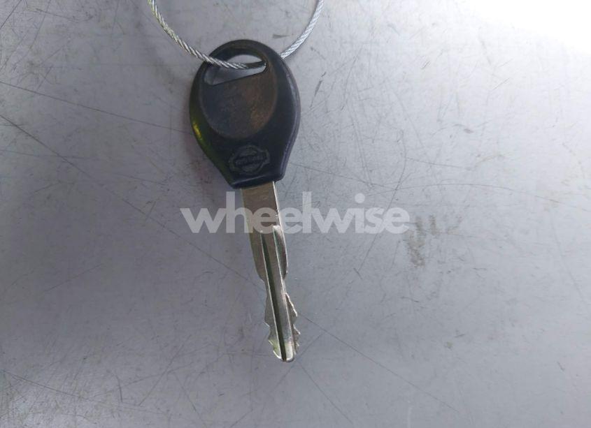 Photo 11 of 2001 Nissan Frontier XE-V6 (VIN 1N6ED27T61C355015)