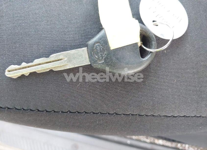 Photo 11 of 2001 Nissan Frontier SE-V6 (VIN 1N6ED27T81C342928)