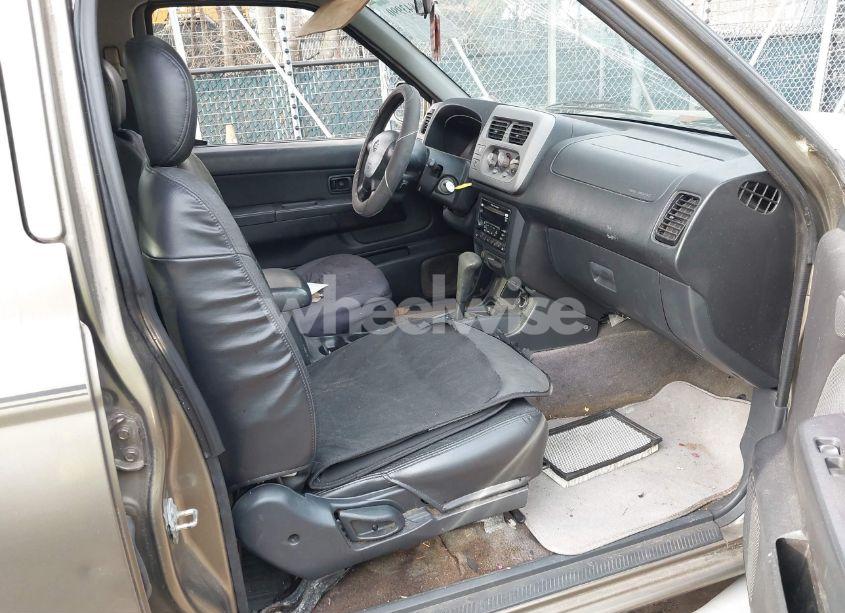 Photo 5 of 2001 Nissan Frontier SE-V6 (VIN 1N6ED27T81C342928)