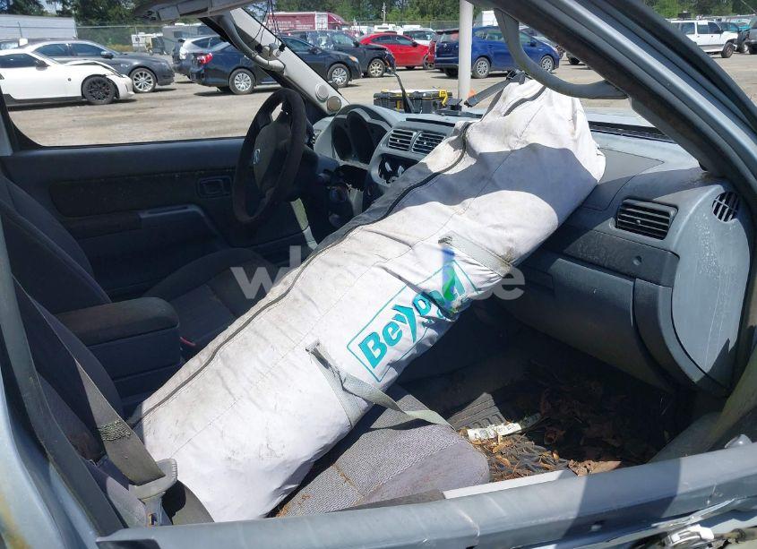 Photo 5 of 2002 Nissan Frontier XE-V6 (VIN 1N6ED27T82C390768)