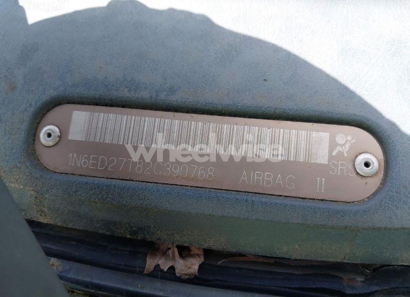 Photo 9 of 2002 Nissan Frontier XE-V6 (VIN 1N6ED27T82C390768)