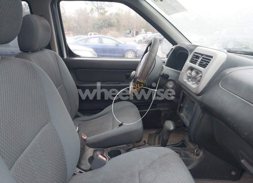 Photo 5 of 2001 Nissan Frontier SE-V6 (VIN 1N6ED27T91C318489)