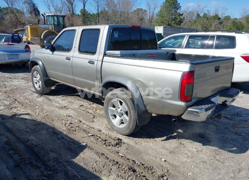 Photo 3 of 2000 Nissan Frontier SE-V6/XE-V6 (VIN 1N6ED27T9YC315067)