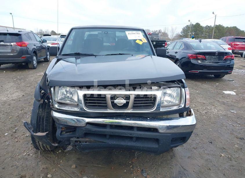 Photo 12 of 2000 Nissan Frontier SE-V6/XE-V6 (VIN 1N6ED27T9YC339627)