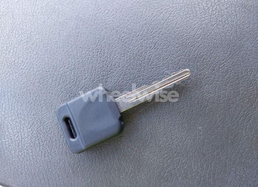 Photo 11 of 2001 Nissan Frontier SE-V6 (VIN 1N6ED27TX1C354806)