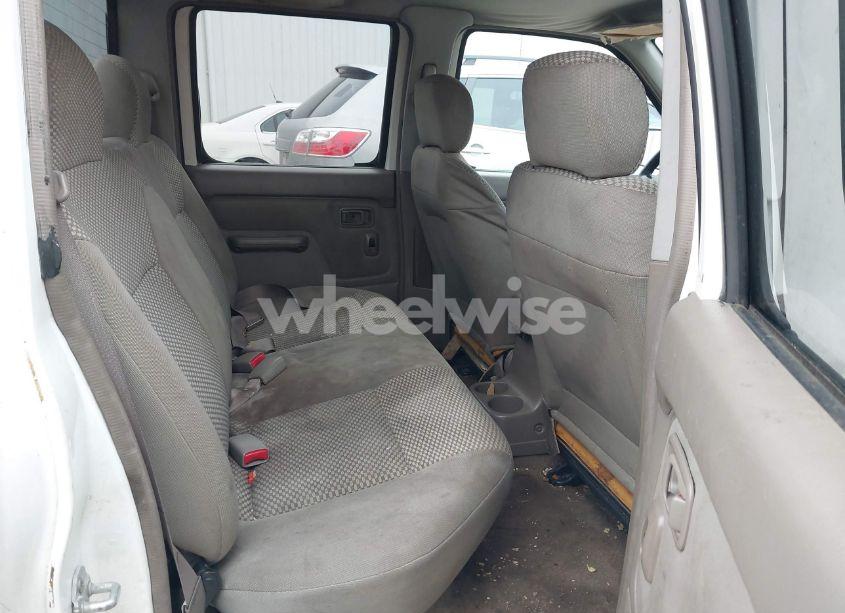 Photo 8 of 2001 Nissan Frontier SE-V6 (VIN 1N6ED27TX1C354806)