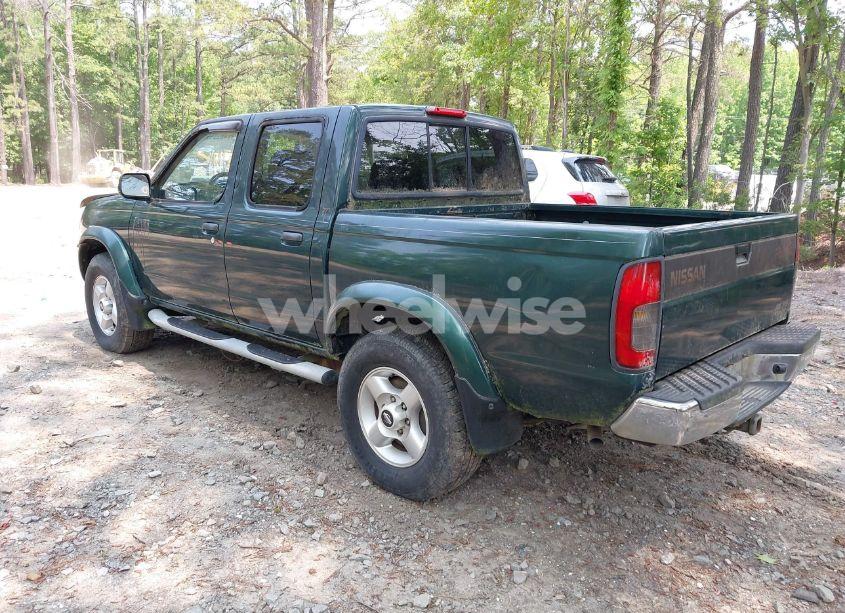 Photo 3 of 2000 Nissan Frontier 2WD SE-V6/XE/XE-V6 (VIN 1N6ED27TXYC350670)