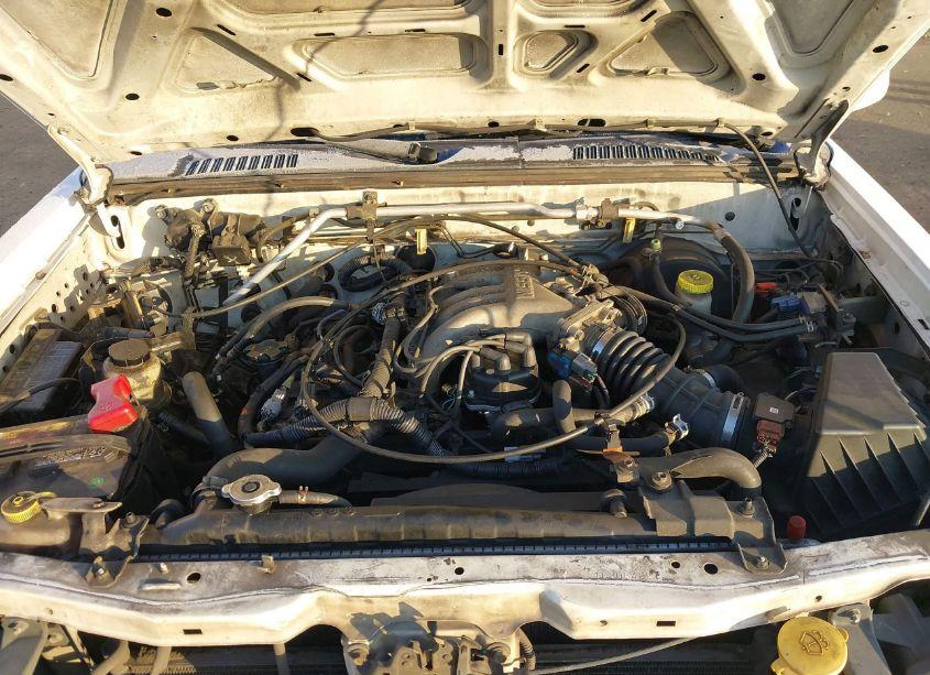 Photo 10 of 2001 Nissan Frontier SE-V6 (VIN 1N6ED27Y01C306422)