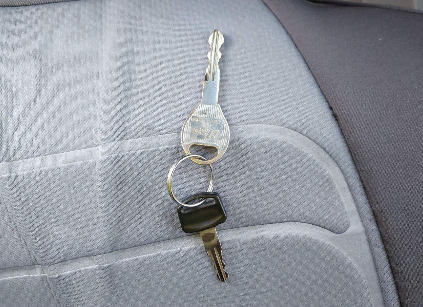 Photo 11 of 2001 Nissan Frontier SE-V6 (VIN 1N6ED27Y01C306422)