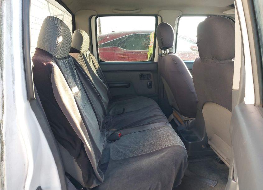 Photo 8 of 2001 Nissan Frontier SE-V6 (VIN 1N6ED27Y01C306422)