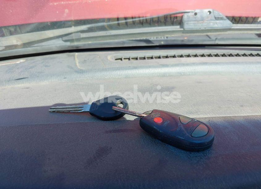 Photo 11 of 2001 Nissan Frontier XE-V6 (VIN 1N6ED27Y01C369827)