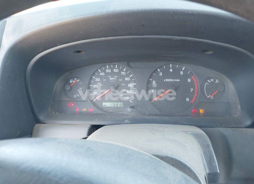 Photo 7 of 2001 Nissan Frontier XE-V6 (VIN 1N6ED27Y01C369827)