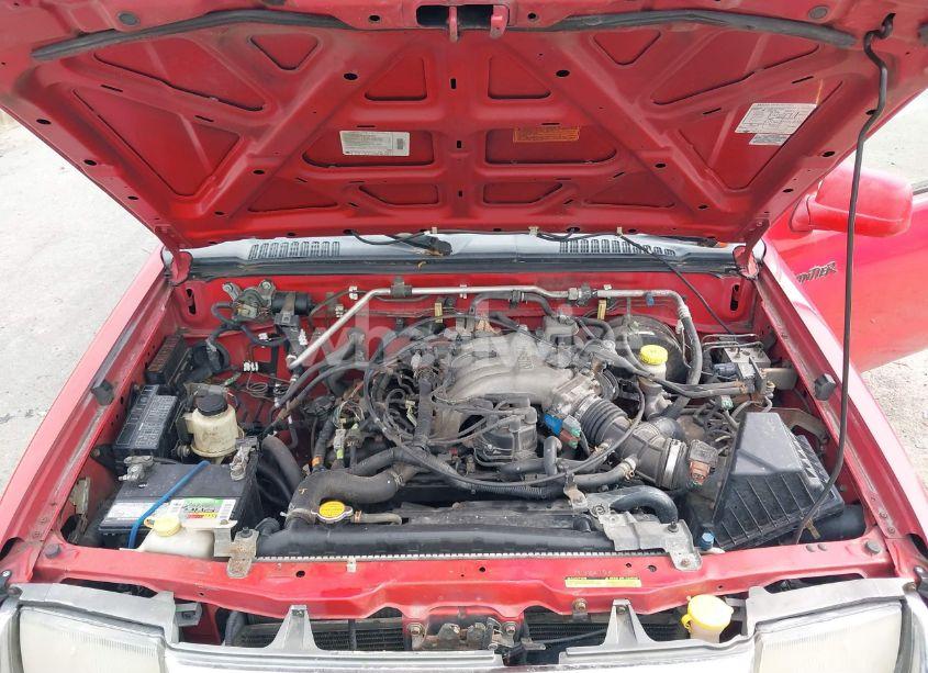 Photo 10 of 2000 Nissan Frontier SE-V6/XE-V6 (VIN 1N6ED27Y3YC324794)