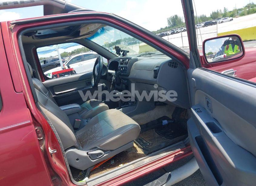 Photo 5 of 2000 Nissan Frontier SE-V6/XE-V6 (VIN 1N6ED27Y3YC382842)