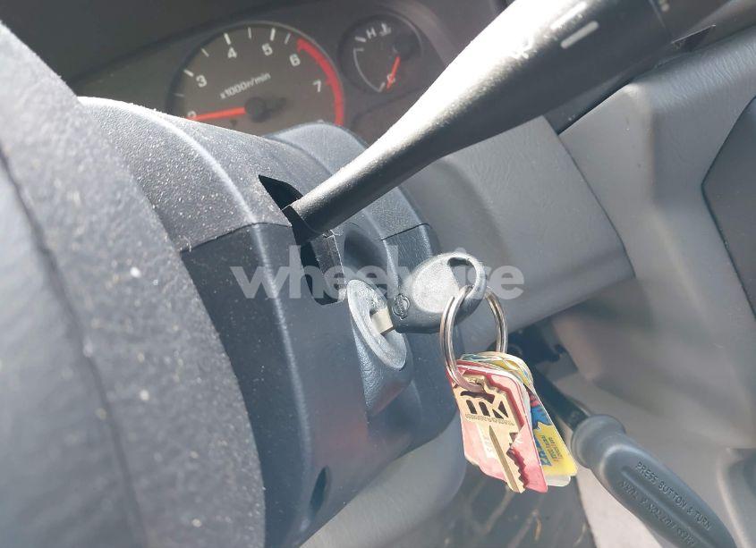 Photo 11 of 2000 Nissan Frontier SE-V6/XE-V6 (VIN 1N6ED27Y4YC389444)