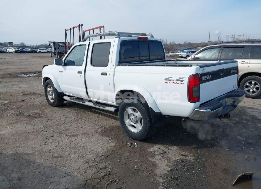 Photo 3 of 2000 Nissan Frontier SE-V6/XE-V6 (VIN 1N6ED27Y4YC389444)