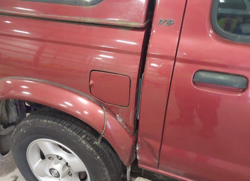 Photo 6 of 2000 Nissan Frontier SE-V6/XE-V6 (VIN 1N6ED27Y5YC386018)