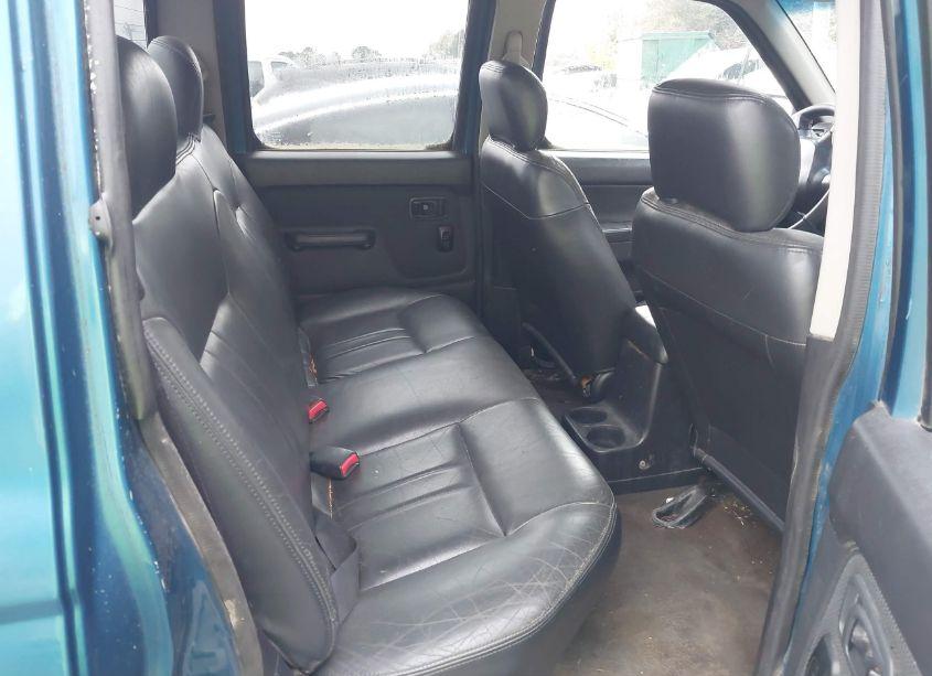 Photo 8 of 2001 Nissan Frontier SE-V6 (VIN 1N6ED27Y61C369766)