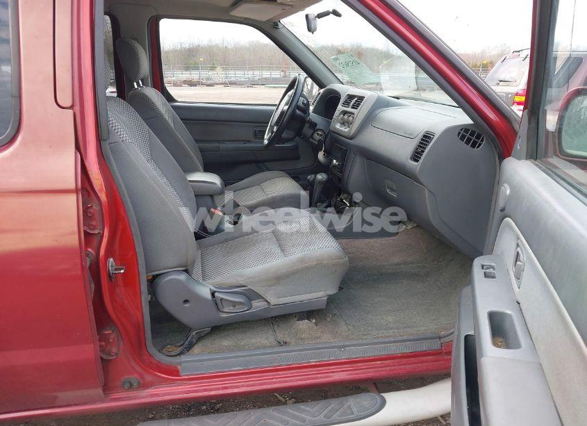 Photo 5 of 2001 Nissan Frontier SE-V6 (VIN 1N6ED27Y71C307647)