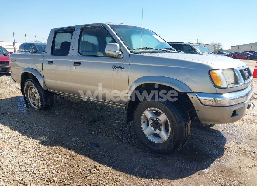 2000 Nissan Frontier SE-V6/XE-V6 (VIN 1N6ED27Y7YC380463) main photo