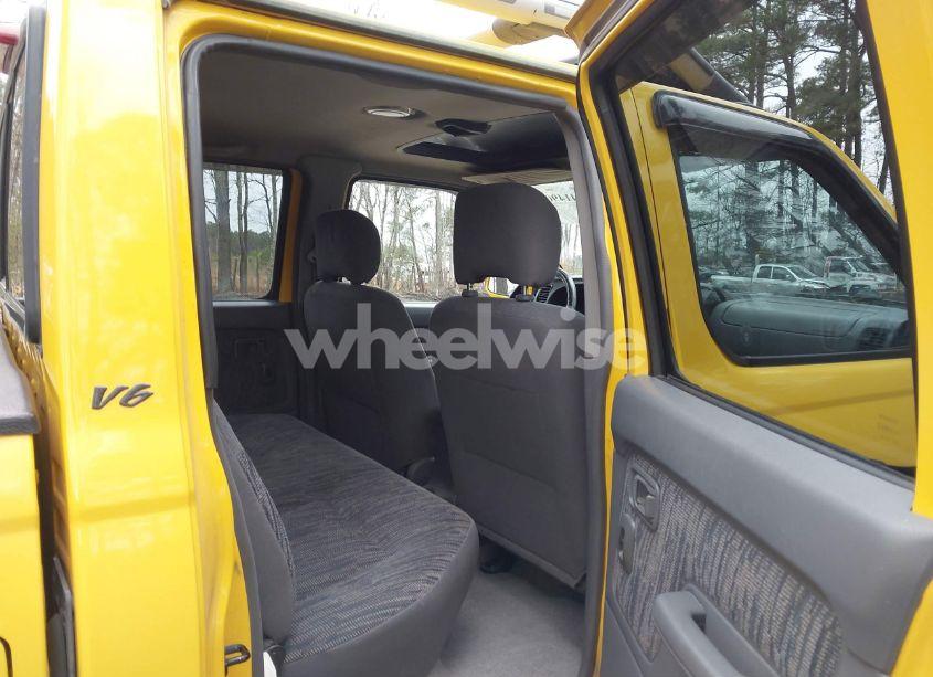 Photo 8 of 2000 Nissan Frontier SE-V6/XE-V6 (VIN 1N6ED27Y7YC426745)