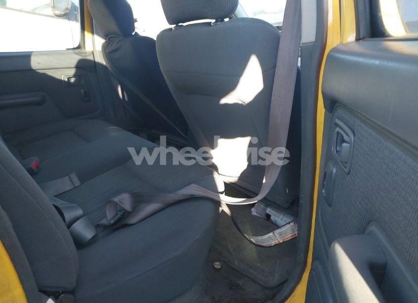 Photo 8 of 2001 Nissan Frontier XE-V6 (VIN 1N6ED27Y81C368859)