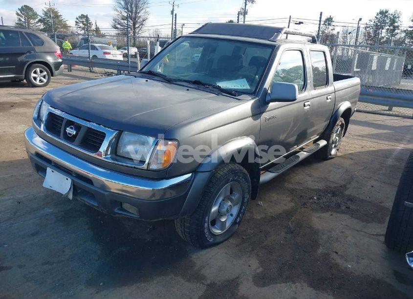 Photo 2 of 2000 Nissan Frontier SE-V6/XE-V6 (VIN 1N6ED27Y8YC378530)