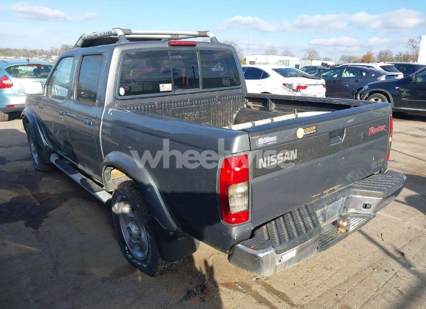 Photo 3 of 2000 Nissan Frontier SE-V6/XE-V6 (VIN 1N6ED27Y8YC378530)