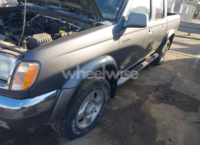 Photo 6 of 2000 Nissan Frontier SE-V6/XE-V6 (VIN 1N6ED27Y8YC378530)