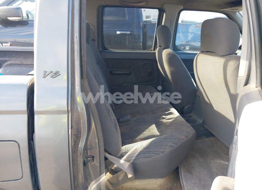 Photo 8 of 2000 Nissan Frontier SE-V6/XE-V6 (VIN 1N6ED27Y8YC378530)