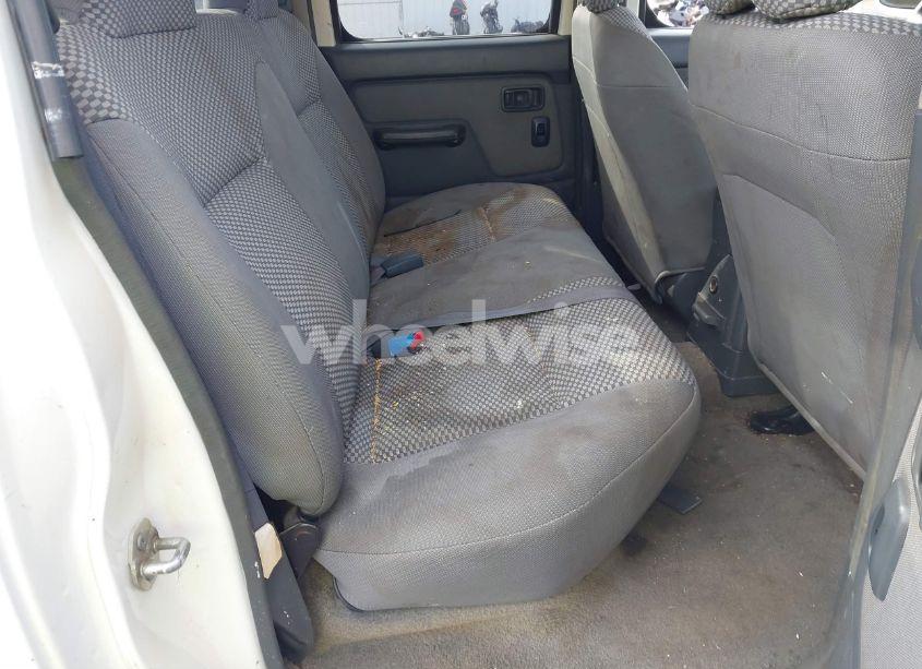 Photo 8 of 2002 Nissan Frontier SE-V6 (VIN 1N6ED29X02C326644)