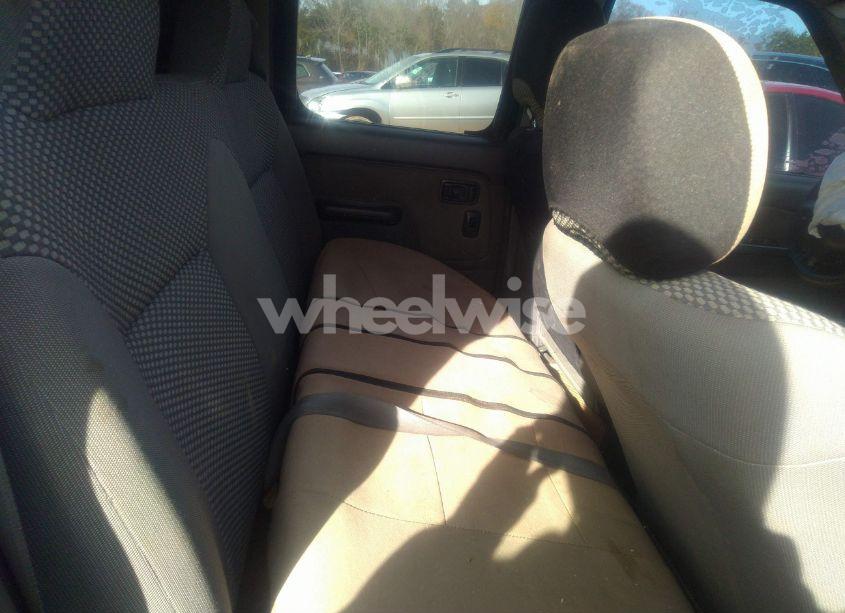 Photo 8 of 2002 Nissan Frontier SE-V6 (VIN 1N6ED29X02C357229)