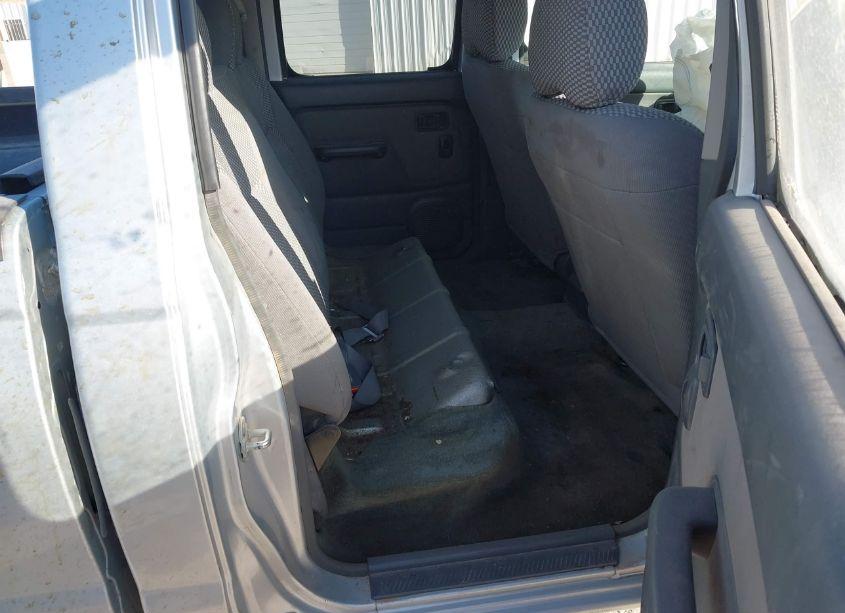 Photo 8 of 2002 Nissan Frontier SE-V6 (VIN 1N6ED29X32C376289)