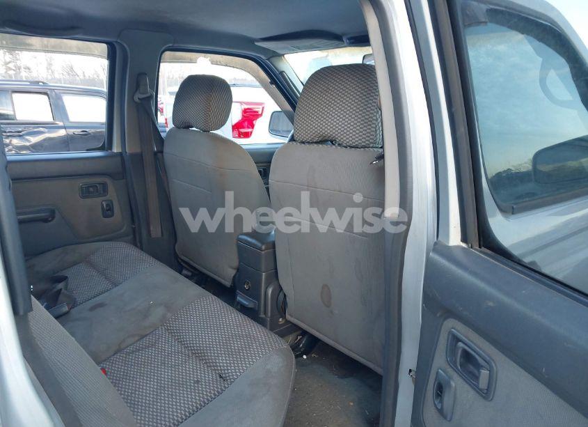 Photo 8 of 2003 Nissan Frontier SE-V6 (VIN 1N6ED29X33C433737)